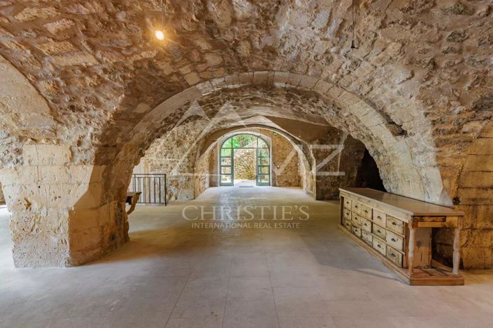 Image No.10-2 Bed House for sale