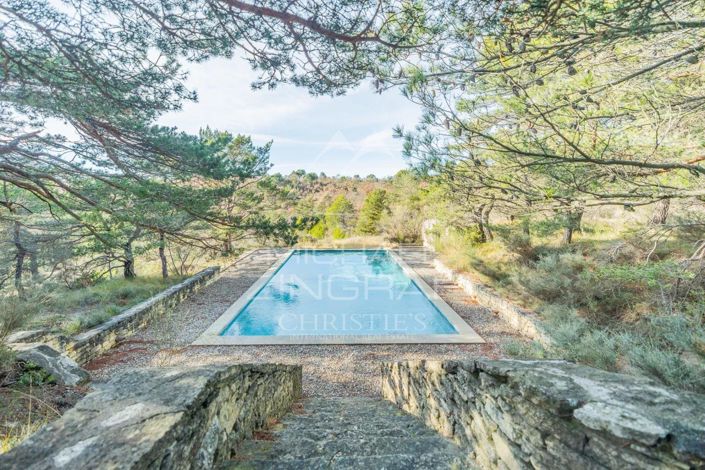 Image No.10-5 Bed House for sale