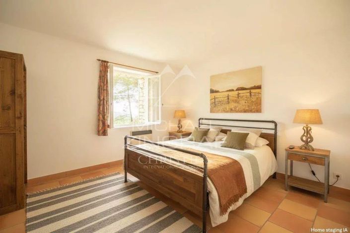 Image No.11-5 Bed House for sale