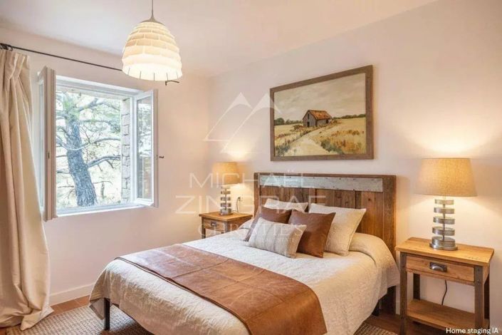 Image No.12-5 Bed House for sale