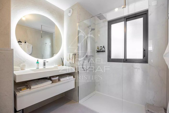 Image No.10-3 Bed Apartment for sale