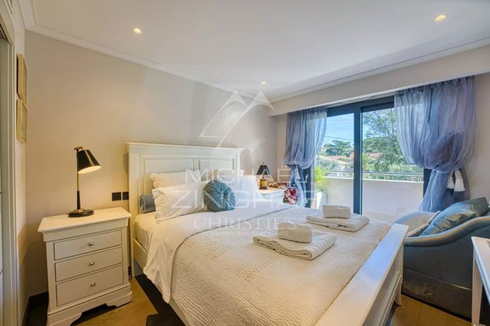 Image No.30-3 Bed Apartment for sale