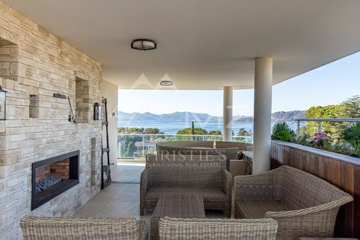 Image No.3-3 Bed Apartment for sale