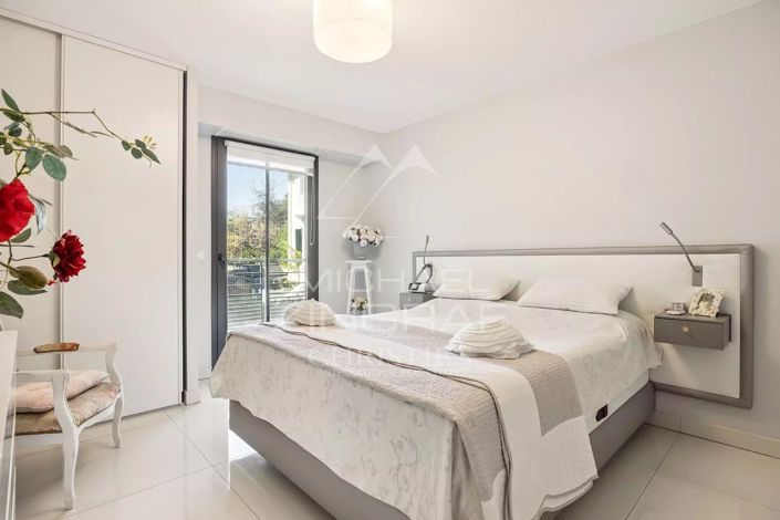 Image No.6-3 Bed Apartment for sale