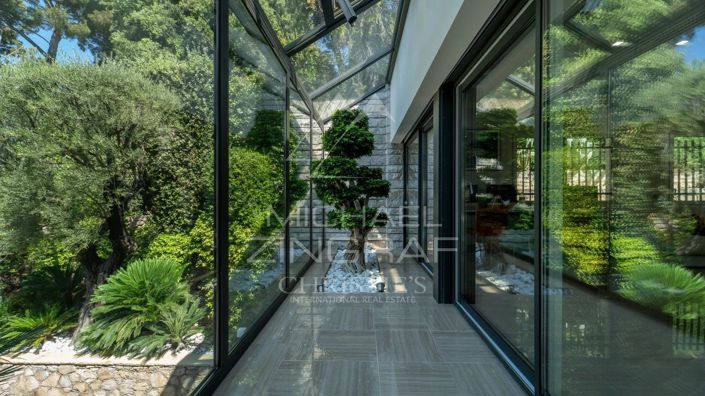 Image No.12-8 Bed House for sale