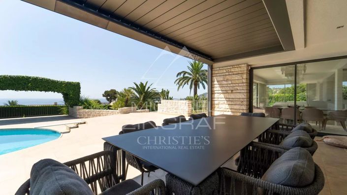 Image No.5-8 Bed House for sale