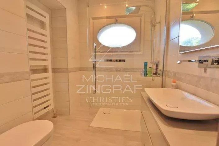 Image No.11-3 Bed Apartment for sale