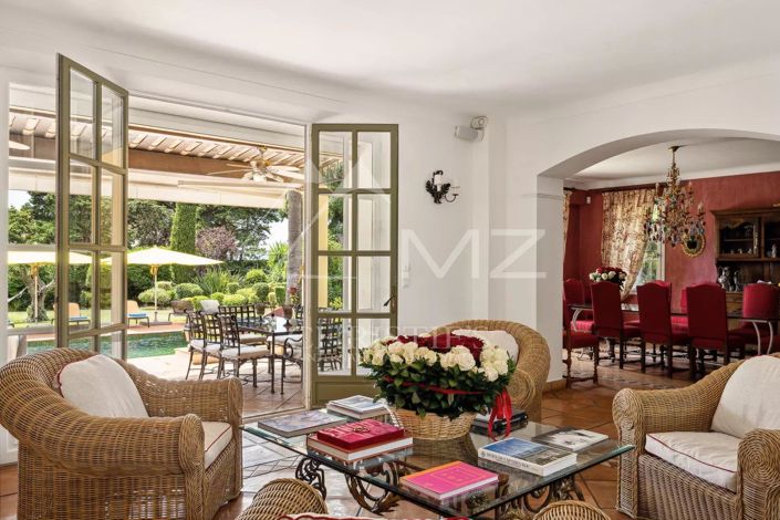 Image No.17-10 Bed House for sale