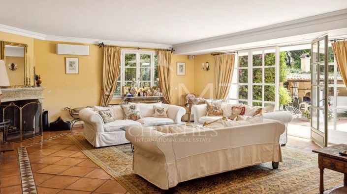 Image No.18-10 Bed House for sale