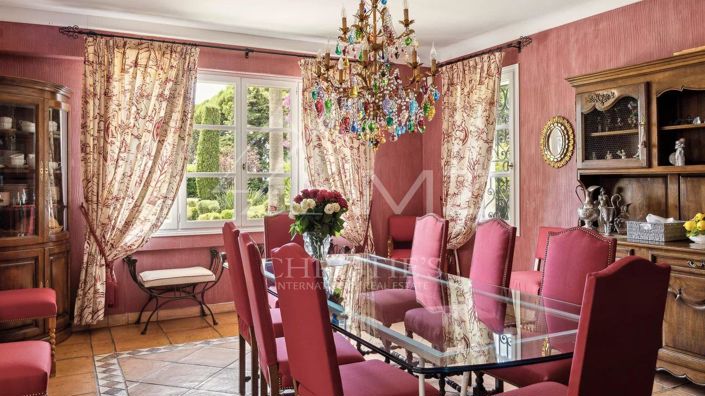 Image No.21-10 Bed House for sale