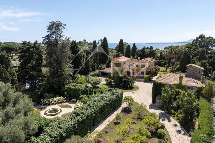 Image No.28-10 Bed House for sale