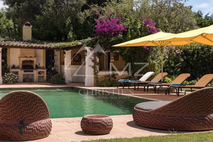 Image No.9-10 Bed House for sale