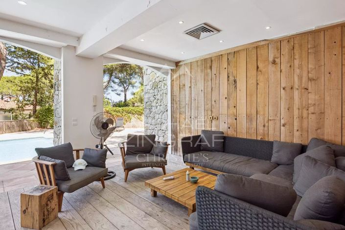 Image No.10-2 Bed House for sale