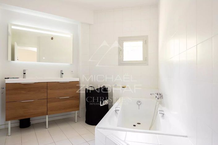 Image No.16-2 Bed House for sale