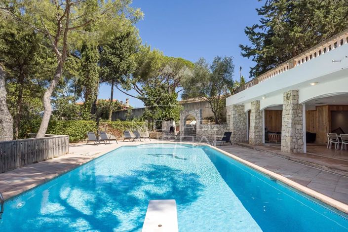 Image No.7-2 Bed House for sale