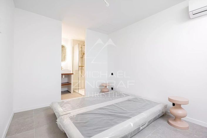 Image No.12-2 Bed House for sale