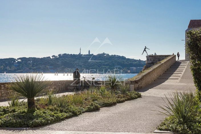 Image No.17-2 Bed House for sale