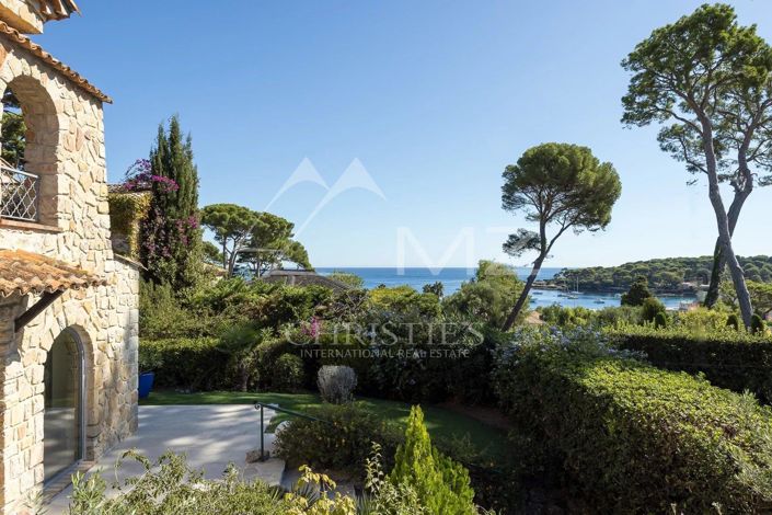 Image No.4-3 Bed House for sale
