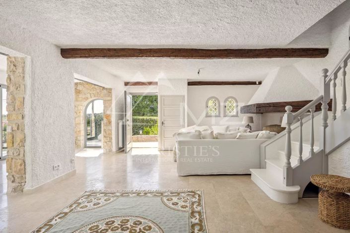 Image No.6-3 Bed House for sale
