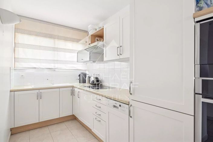 Image No.8-2 Bed Apartment for sale