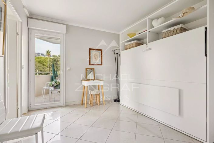 Image No.29-3 Bed Apartment for sale