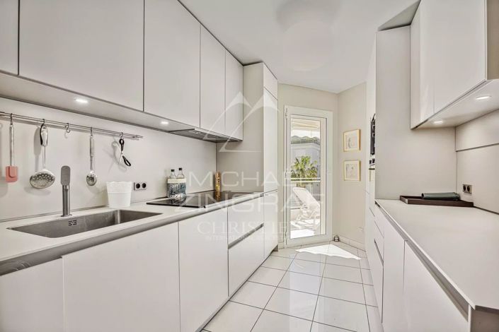 Image No.3-3 Bed Apartment for sale