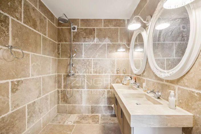 Image No.14-3 Bed Apartment for sale