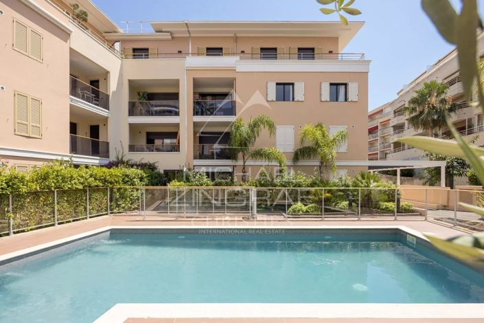 Image No.10-Appartement de 2 chambres à vendre à Cannes