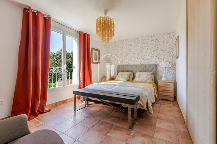 Image No.9-Maison de 6 chambres à vendre à Rognes