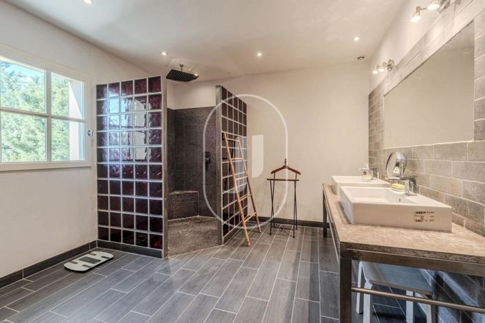 Image No.11-4 Bed House for sale