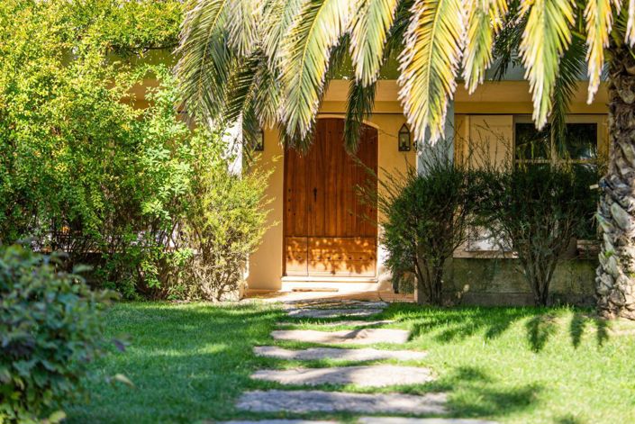 Image No.3-4 Bed House for sale