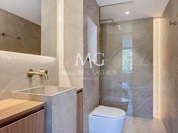 Image No.11-3 Bed Apartment for sale