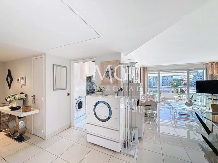 Image No.5-Appartement de 2 chambres à vendre à Cannes