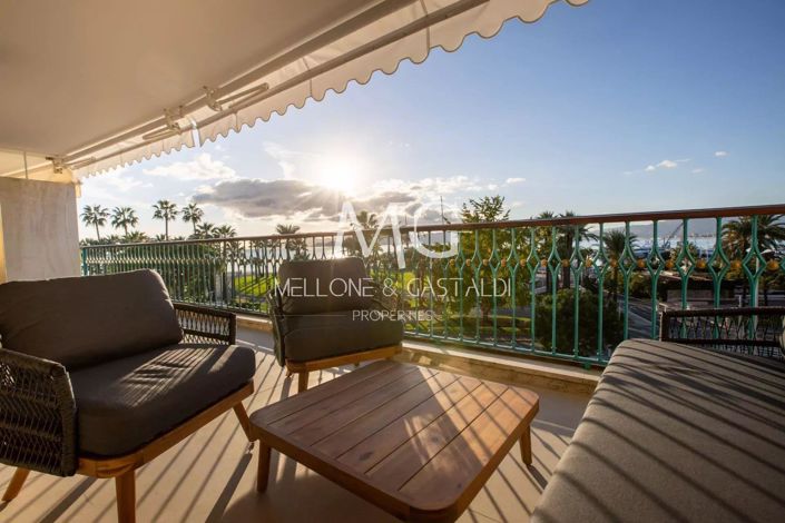 Image No.2-Appartement de 2 chambres à vendre à Cannes