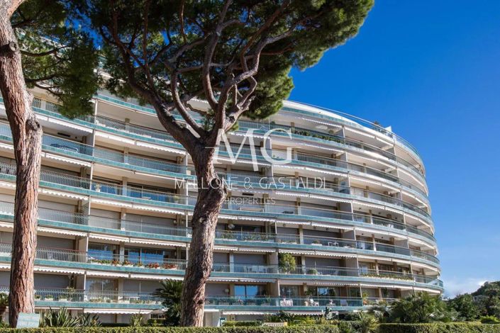 Image No.3-Appartement de 2 chambres à vendre à Cannes