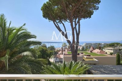 1 - Cannes, Apartment