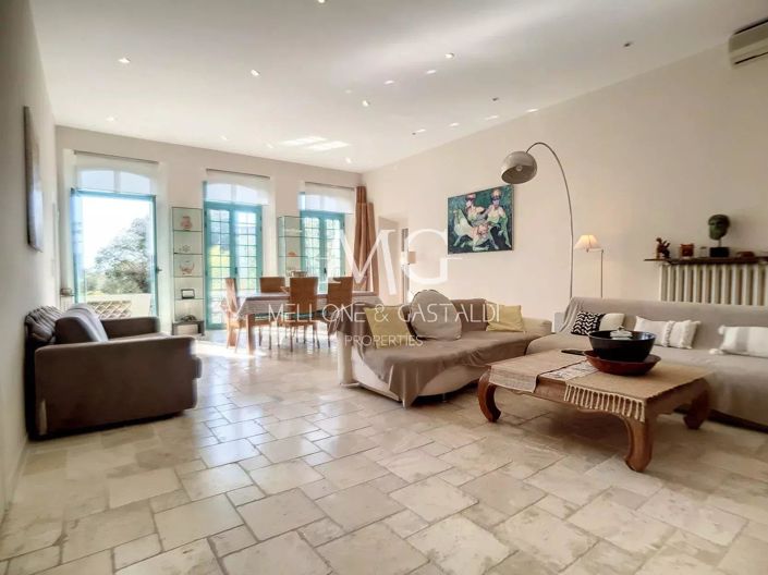 Image No.3-Appartement de 2 chambres à vendre à Cannes