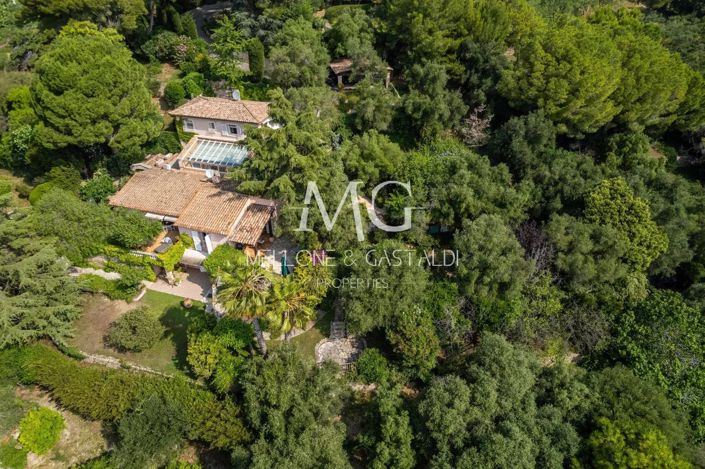 Image No.6-5 Bed House for sale