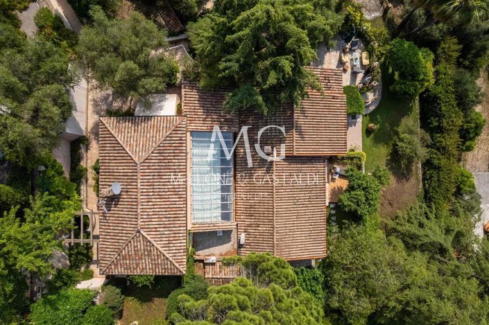 Image No.7-5 Bed House for sale