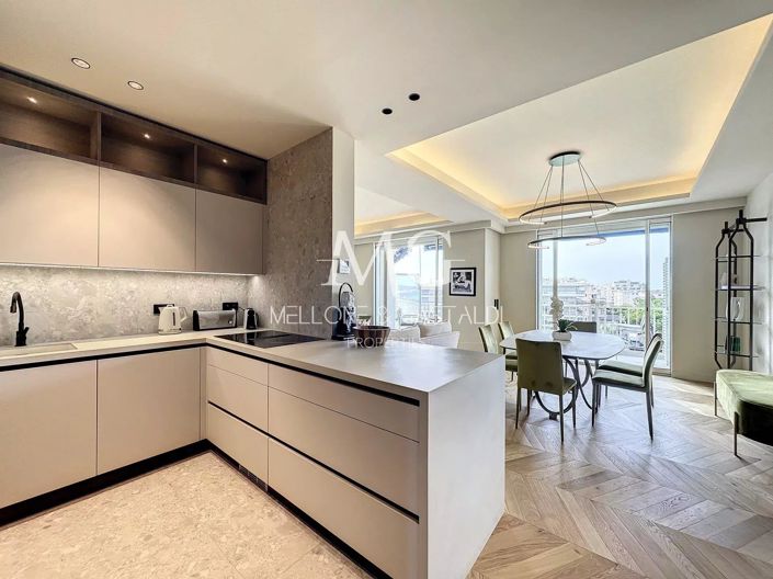 Image No.10-3 Bed Apartment for sale