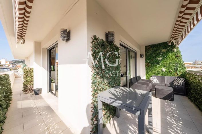 Image No.19-2 Bed Apartment for sale