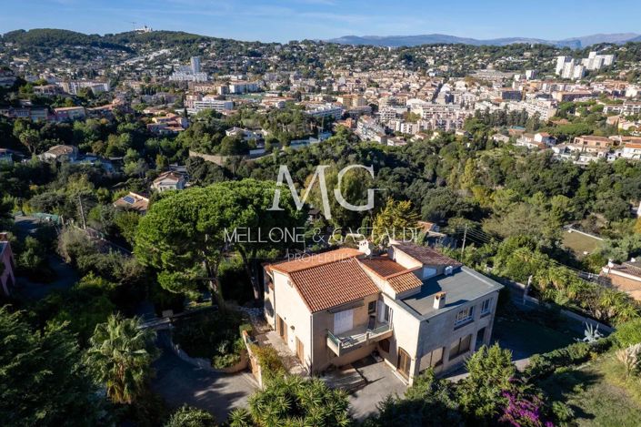 Image No.12-5 Bed House for sale