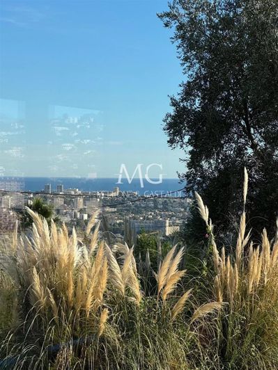 Image No.7-5 Bed House for sale