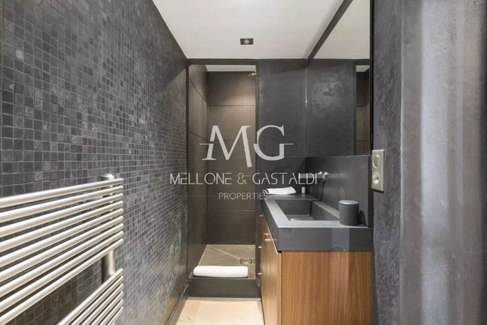 Image No.38-5 Bed House for sale