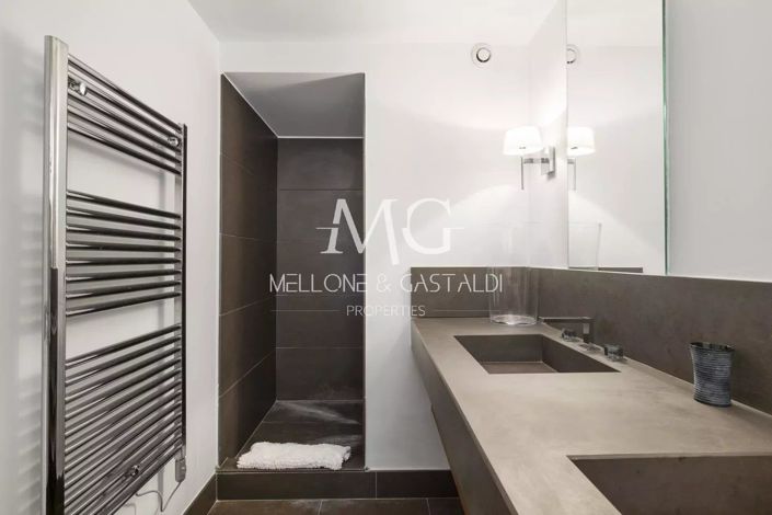 Image No.39-5 Bed House for sale