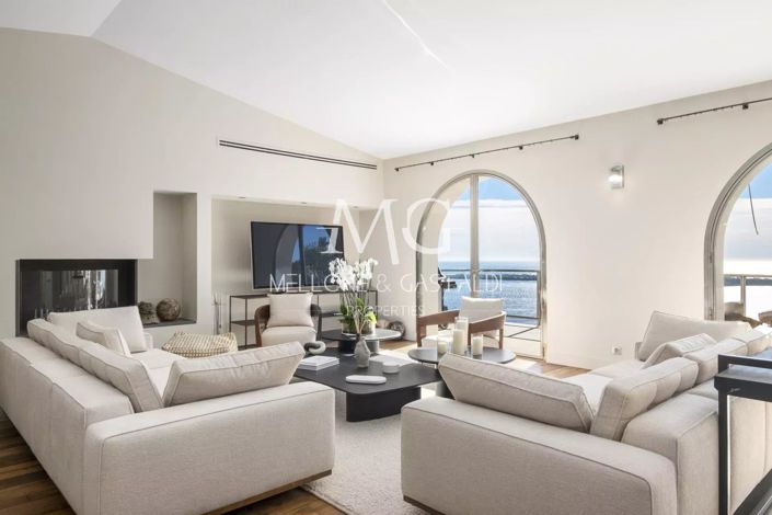 Image No.40-5 Bed House for sale