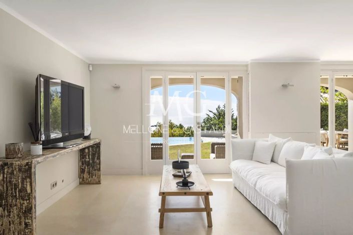 Image No.45-5 Bed House for sale