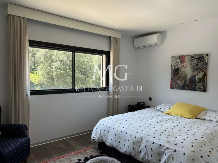 Image No.10-4 Bed House for sale