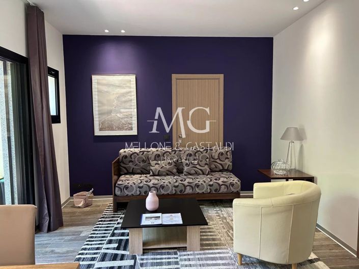 Image No.21-4 Bed House for sale