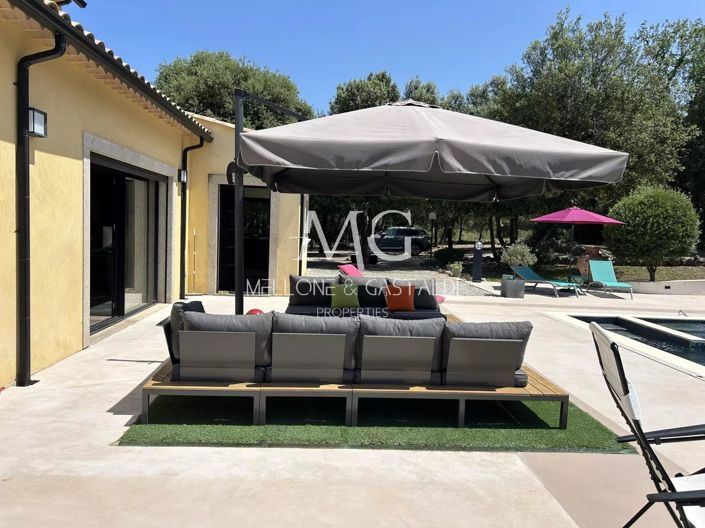 Image No.25-4 Bed House for sale